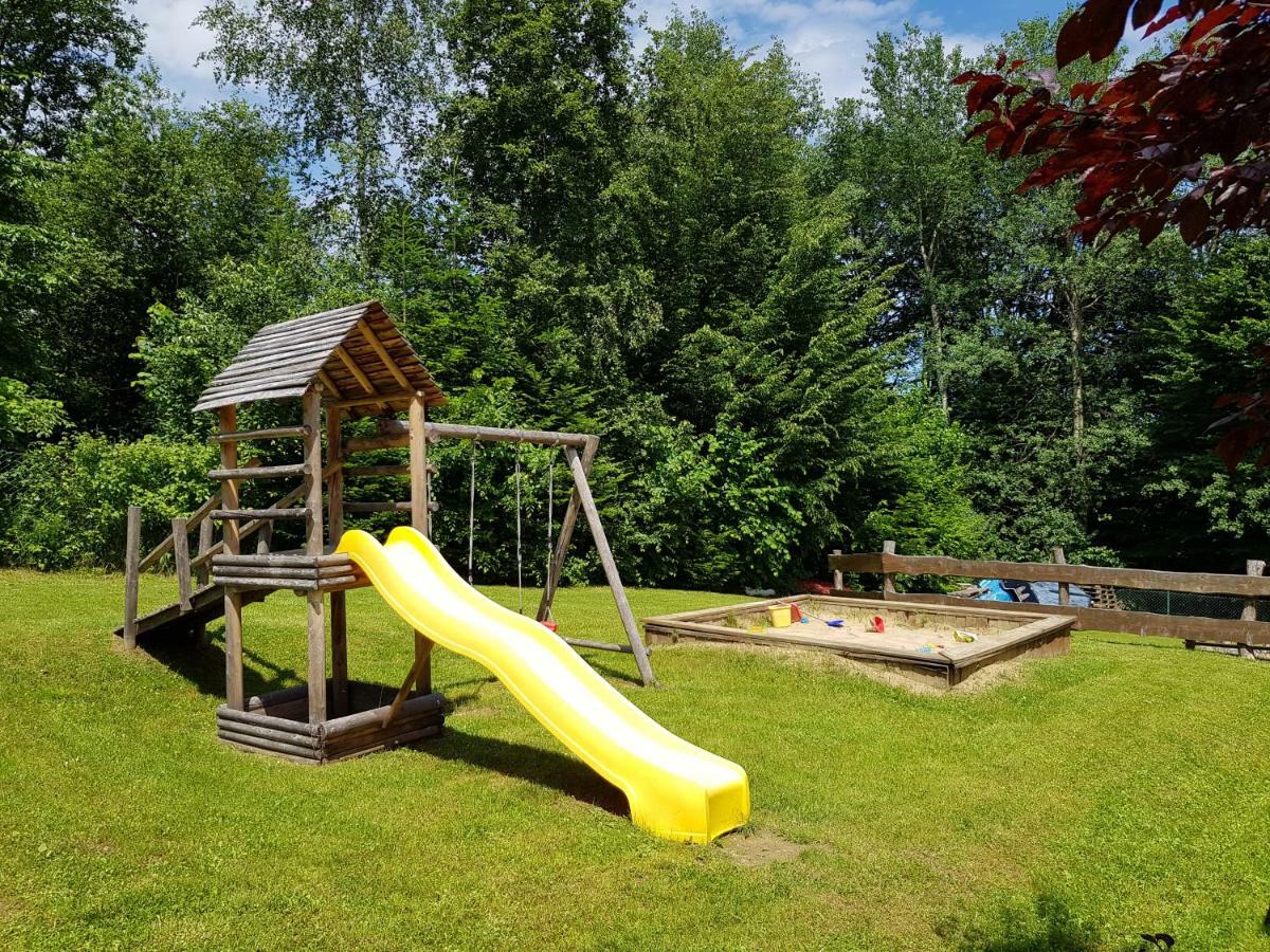 Caloroczne Domki Nad Zatoka Polanczyk Bagian luar foto